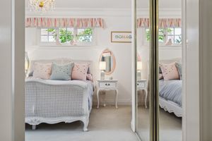 Photo 13- click for photo gallery